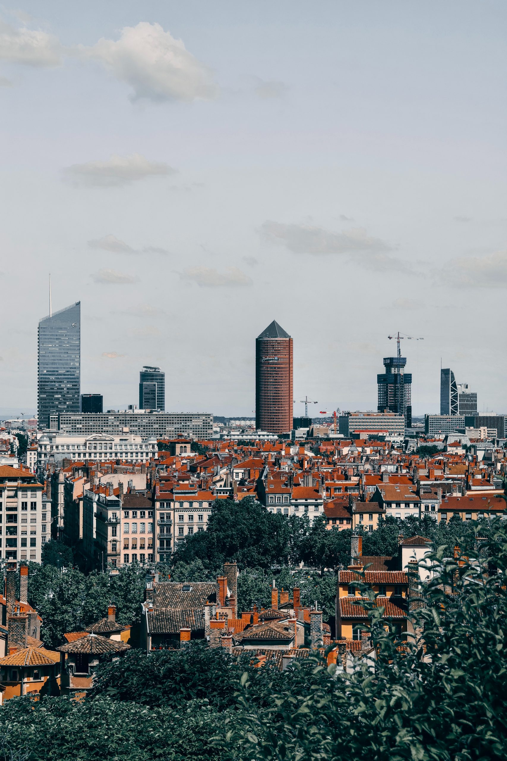 Place Gabriel-Péri dans le quartier de la Guillotière à Lyon